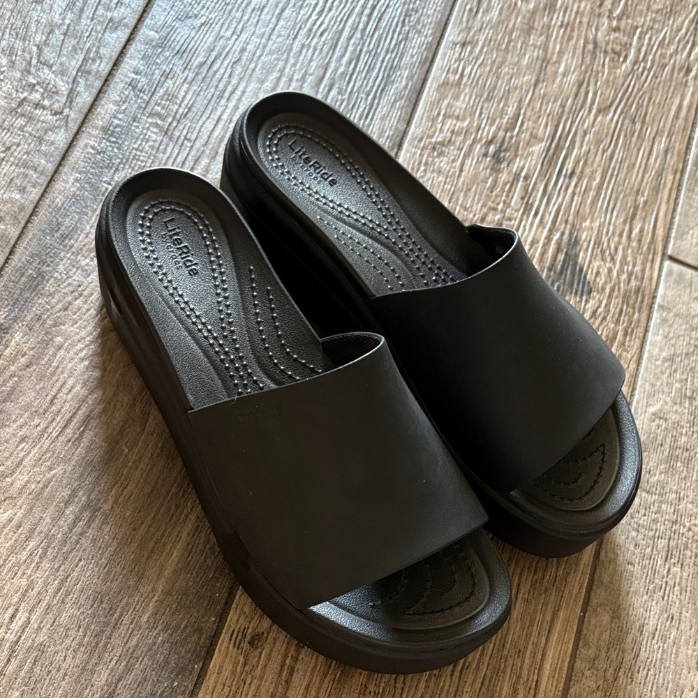 CROCS LiteRide Black Platform Slides
